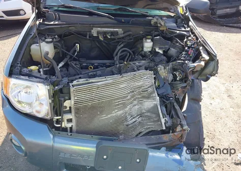 2012 Ford Escape Xlt z USA, uszkodzony, nr VIN 1FMCU0D71CKC77933